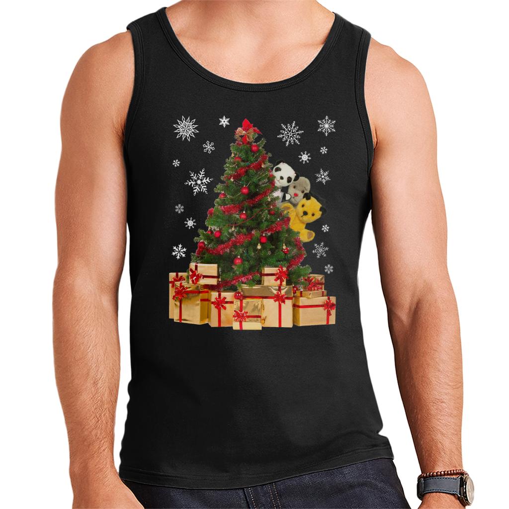 Sooty Christmas Characters Peeking Around Xmas Tree Men's Vest-Sooty's Shop
