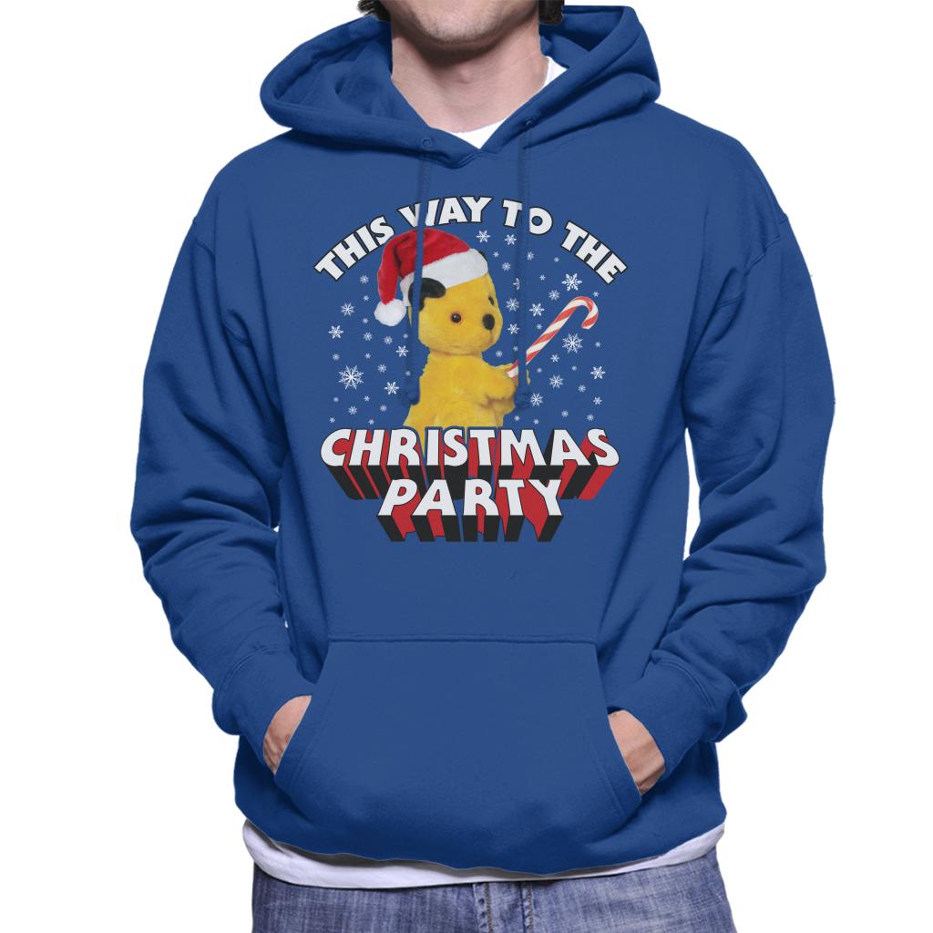 Sooty Christmas This Way To The Christmas Party Men's Hooded Sweatshirt-Sooty's Shop