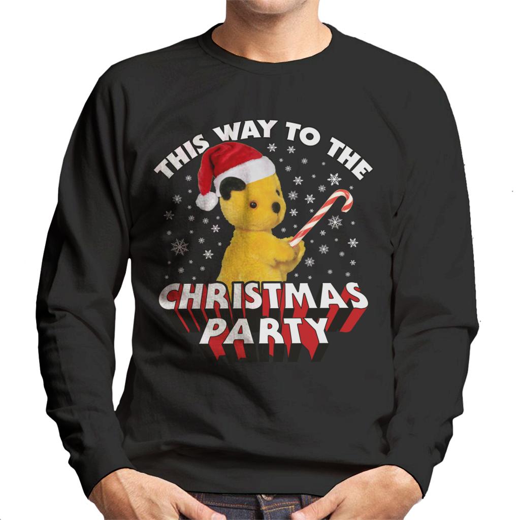 Sooty Christmas This Way To The Christmas Party Men's Sweatshirt-Sooty's Shop
