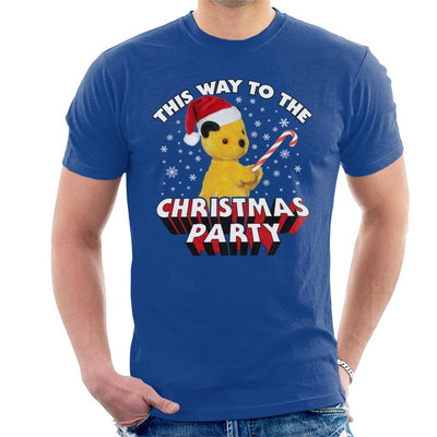 Sooty Christmas This Way To The Christmas Party Men's T-Shirt-Sooty's Shop