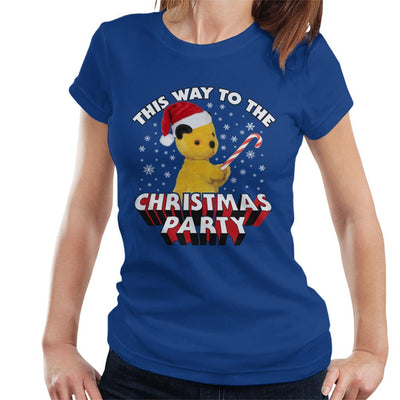 Sooty Christmas This Way To The Christmas Party Women's T-Shirt-Sooty's Shop